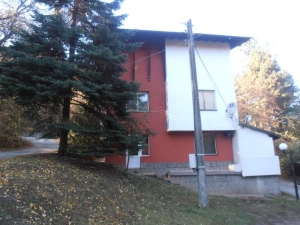 Хижа Брезите на Бърдото